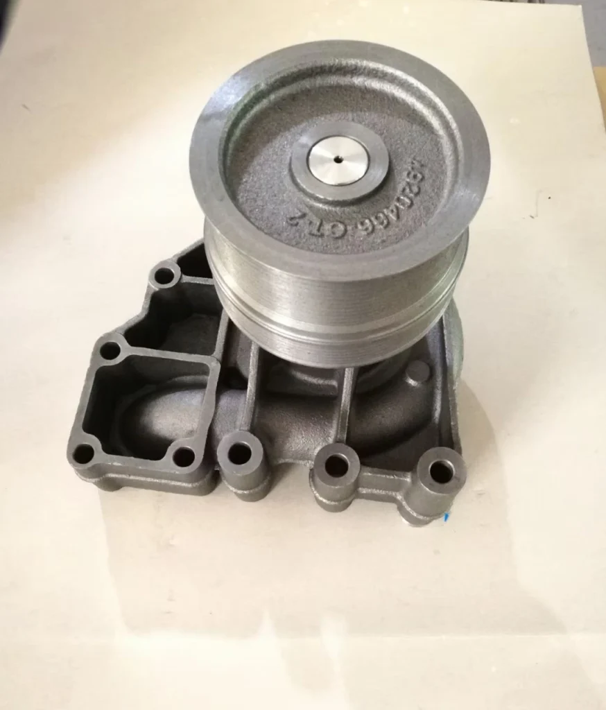 Cummins ISX15 Water Pump 4089911 with larger diameter pulley comparison