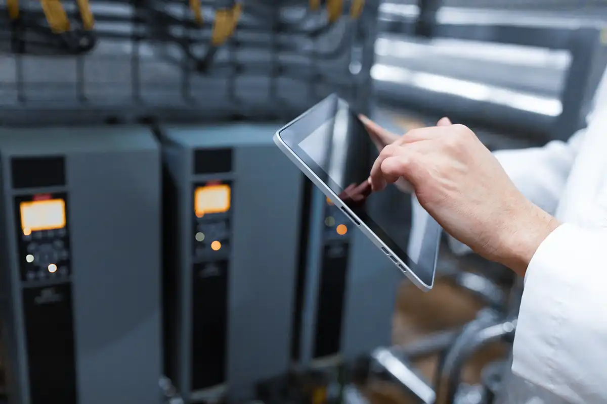 data center generator engines monitoring system ensuring stable backup power operation