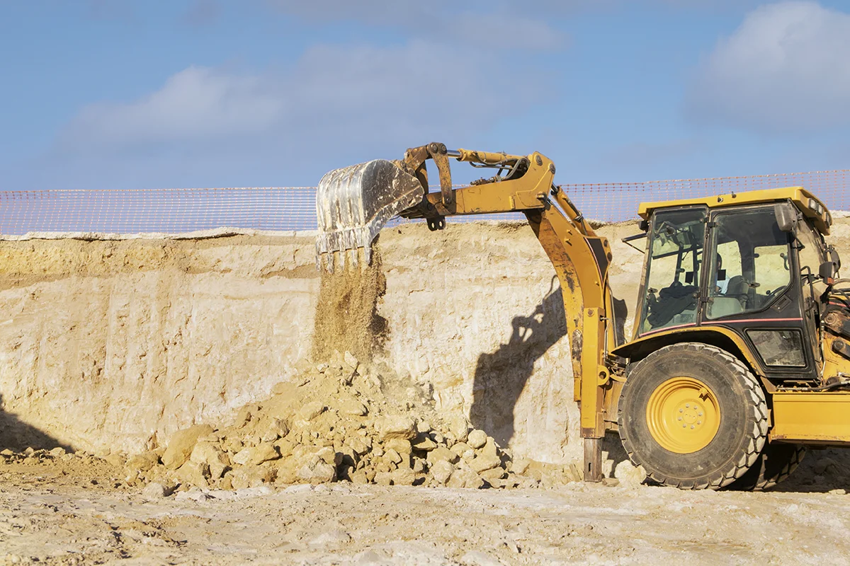 diesel engines for excavators in earthmoving and excavation work