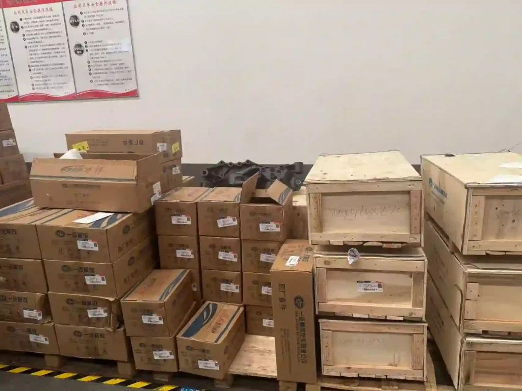 Large warehouse stock of FAW truck parts, YZDL authorized distributor